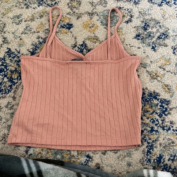 Crop top!!! - Picture 2 of 2